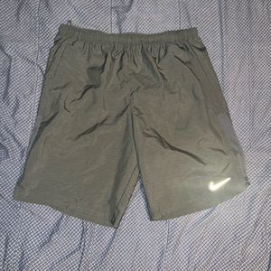 Nike Shorts Size M.